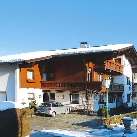 In Zillertal Near Spieljochbahn Διαμέρισμα