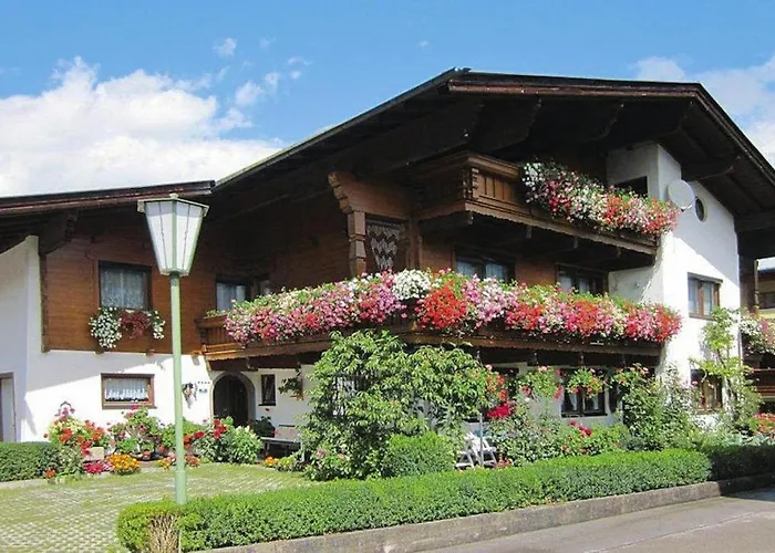 Appartement In Zillertal Near Spieljochbahn *